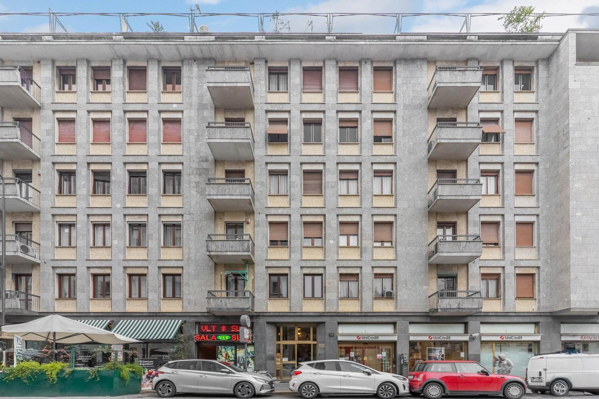 Torriani Suites Foresteria Lombarda Милано Екстериор снимка