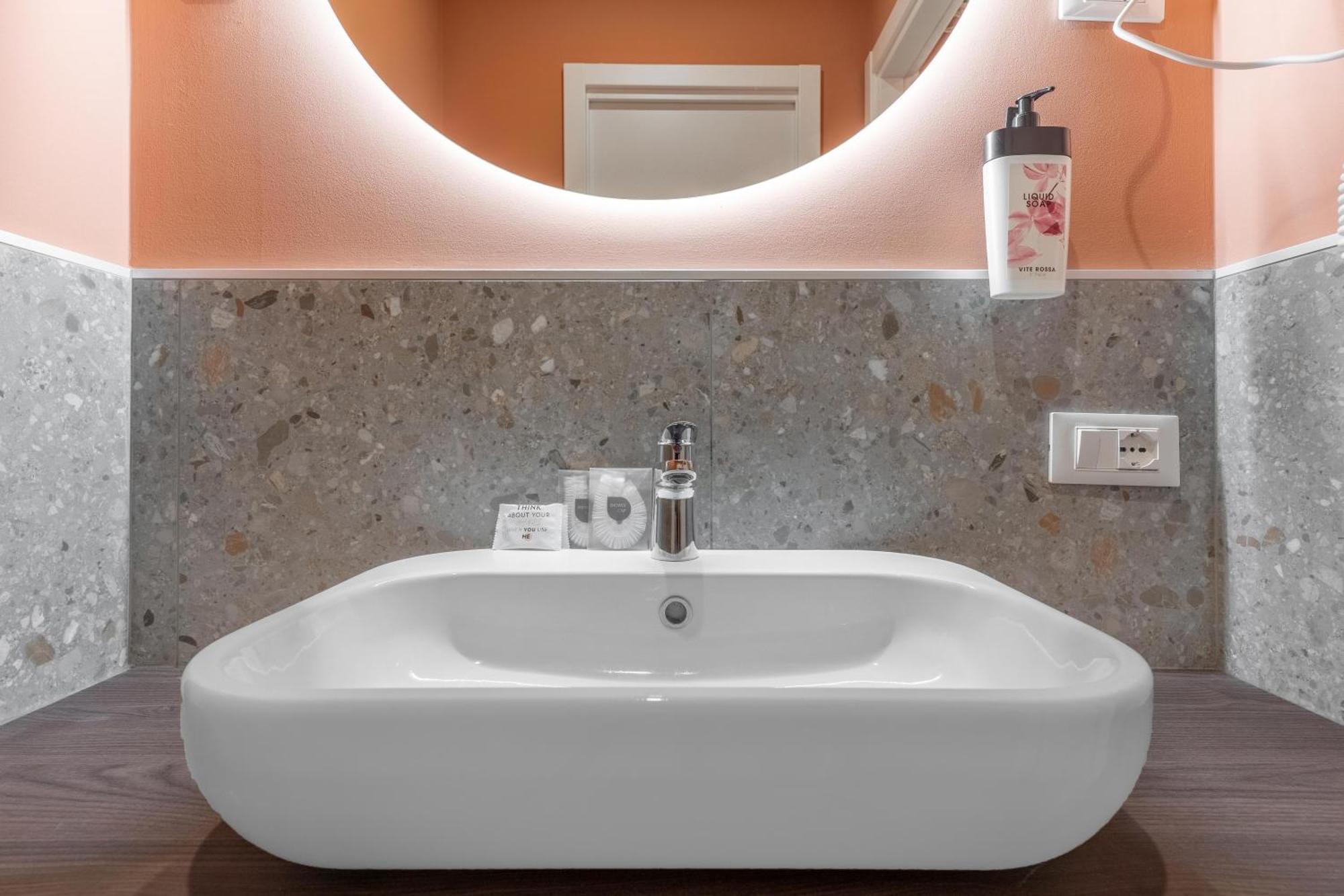 Torriani Suites Foresteria Lombarda Милано Екстериор снимка
